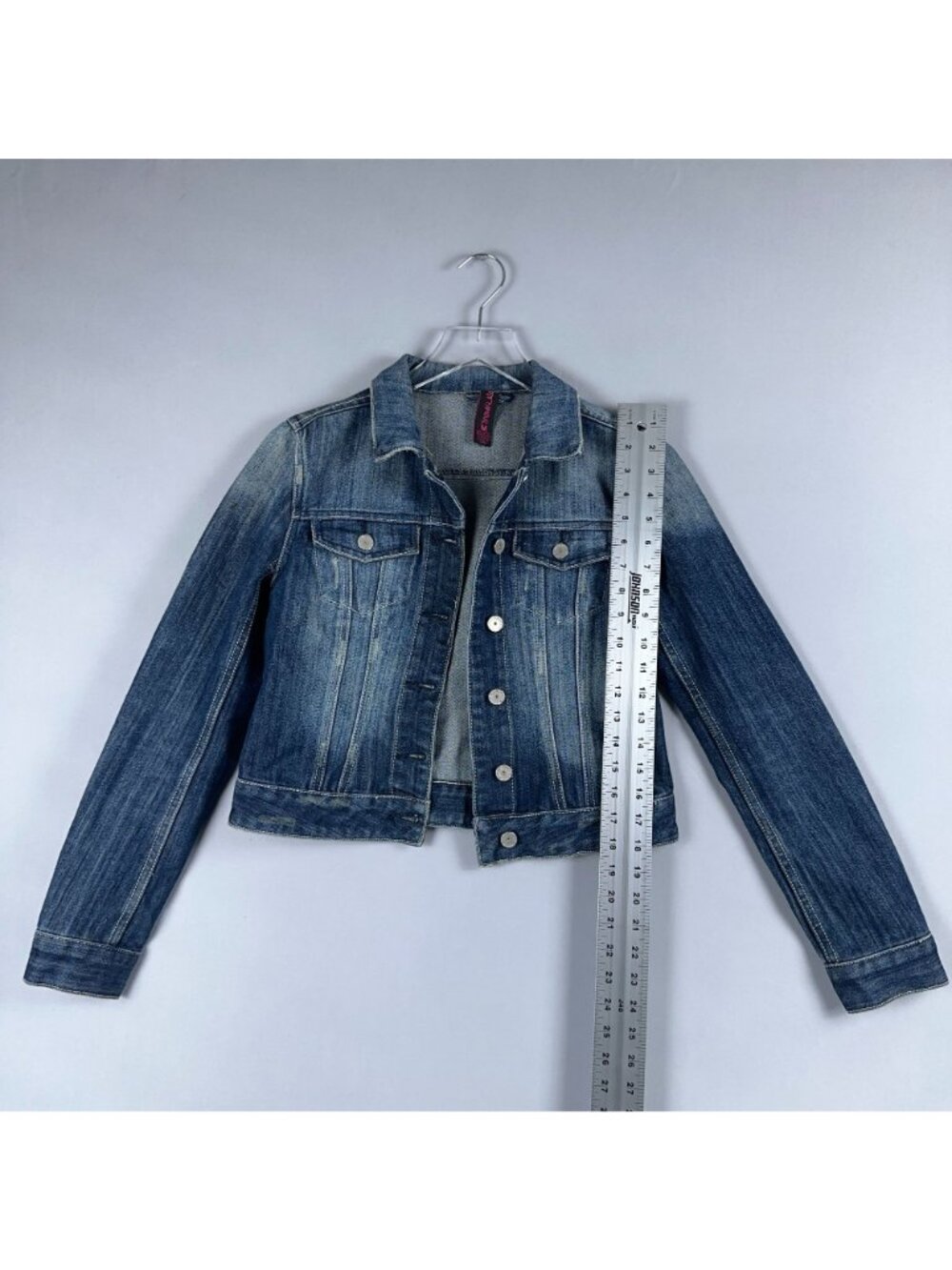 Almost Famous Cropped Denim Jacket Size Medium Button Front Long Sleeve Blue - Picture 8 of 12